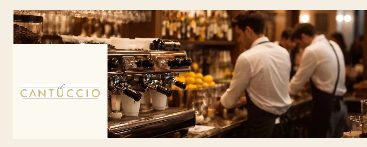 Cantuccio Logo links, rechts im Bild hält eine Frau eine Tasse Espresso in den Händen